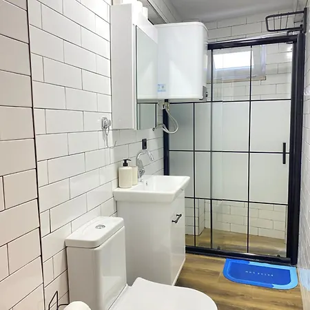 Modernist Desing - Equipped Flat In Central Kadikoey *